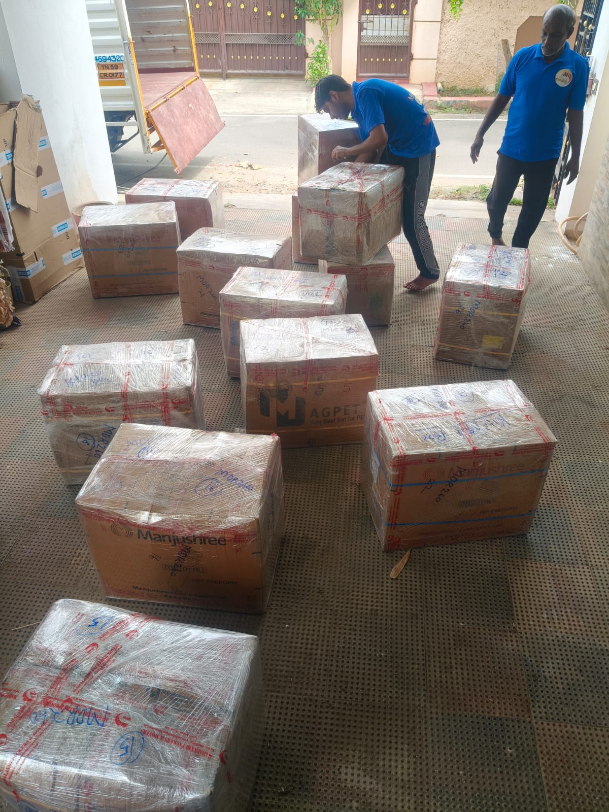 Packed household cartons prepared for a small-load or parcel movement